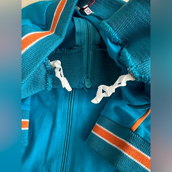 🆕Retro-Style Zip-Up 3/4 Sleeve Shirt | Turquoise | Orange/White Ribbing | Small - Picture 15 of 16